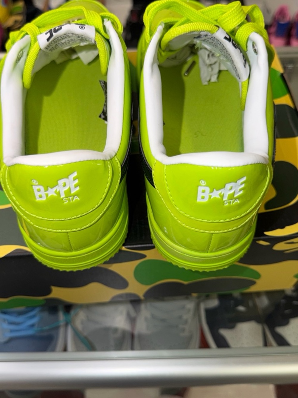 BAPE Neon Green Lightning Star Low-Top Sneakers - Picture 5 of 8